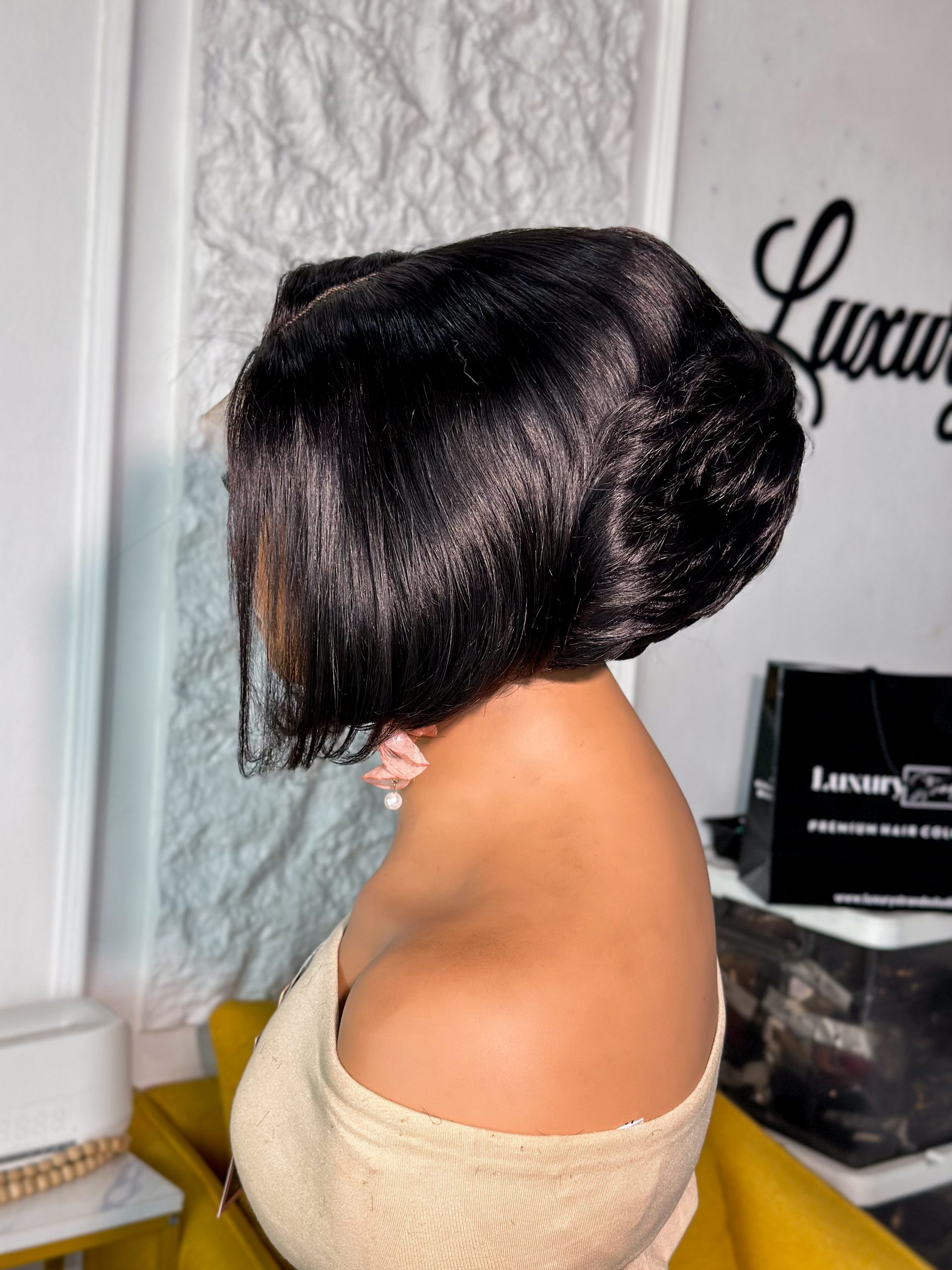 100% Human Hair Layered Cut Wig |5x5 Transparent Closure |300 grams